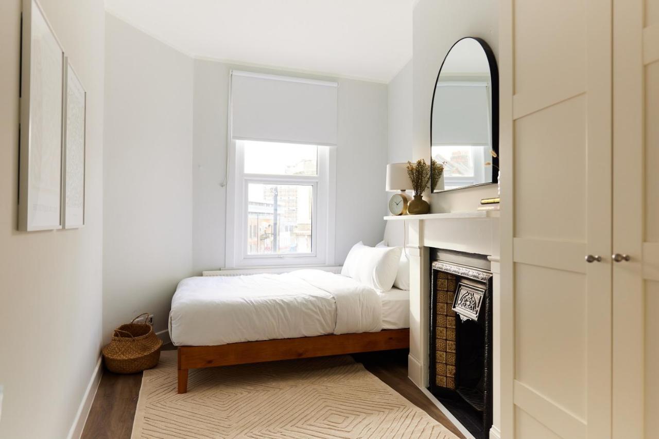 The Fulham Escape - Alluring 5bdr Flat Апартаменты *
